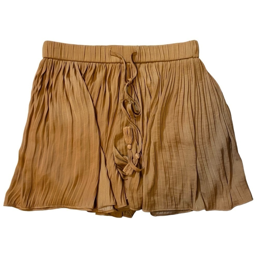 Zara Women's Pleat Short Stain Gold Color (see measurements for size) - Picture 12 of 12